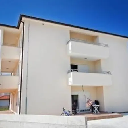 Lejlighed Ferienwohnung Fur 7 Personen Ca 90 Qm In Medulin, Istrien Sudkuste Von Istrien - B51994