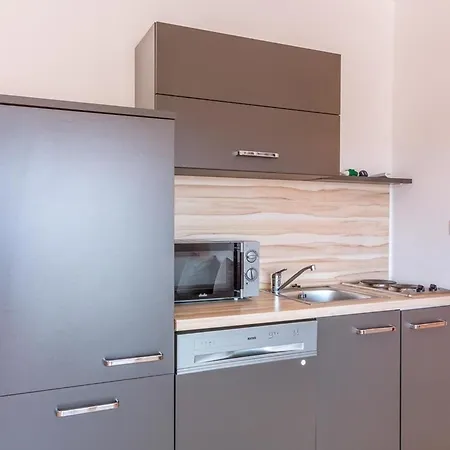 Lejlighed Ferienwohnung Fur 7 Personen Ca 90 Qm In Medulin, Istrien Sudkuste Von Istrien - B51994