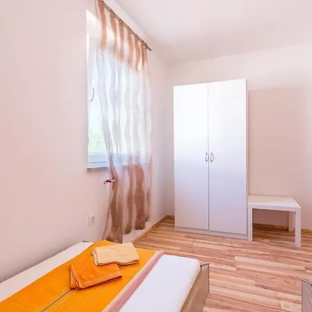 Lejlighed Ferienwohnung Fur 7 Personen Ca 90 Qm In Medulin, Istrien Sudkuste Von Istrien - B51994 Medulin